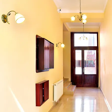 فندق Partium 3*